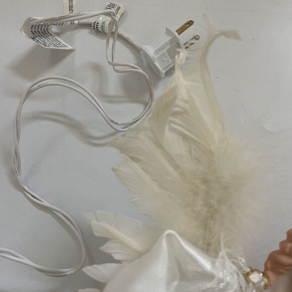 Kurt S. Adler Light Gold And Ivory Angel Treetop - Picture 11 of 15